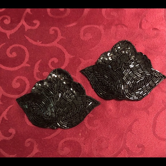 8 Sequin Appliqués - Picture 3 of 7